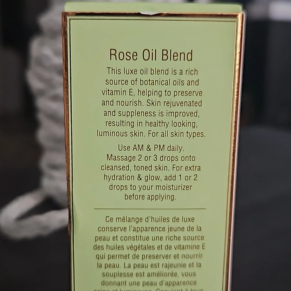 Pixi skintreata rose oil blend, 1 fl .oz nourishing face oil. New. - Picture 5 of 7